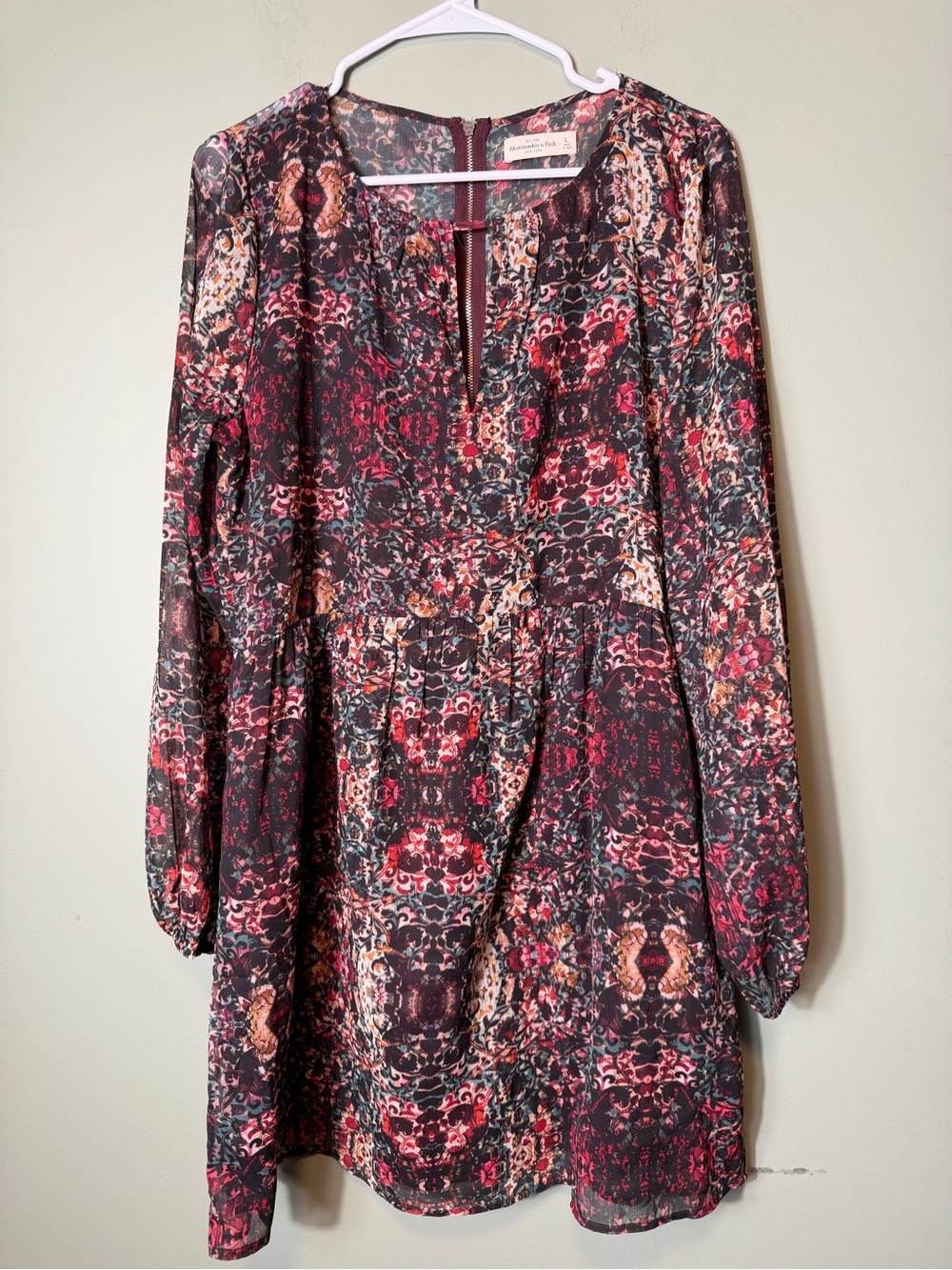 Abercrombie‎ & Fitch Long-Sleeve Floral Print Dress - Red, Black, Cream Large